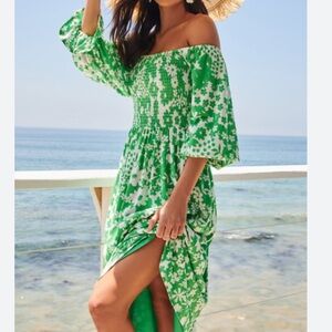 Sugar + Lips Green Kennedy Floral Denni Smocked Off-Shoulder Dress. Medium. NWT.